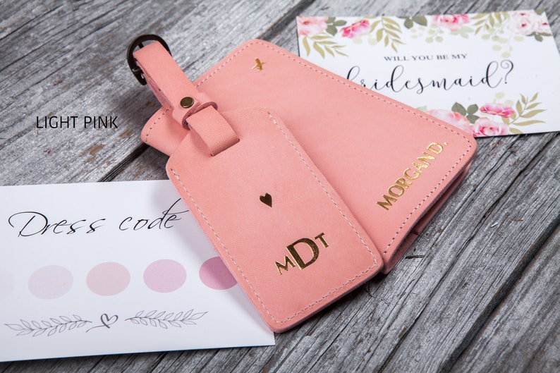 Personalized passport cover and luggage tag set, passport holder, travel gift for men and women Light Pink