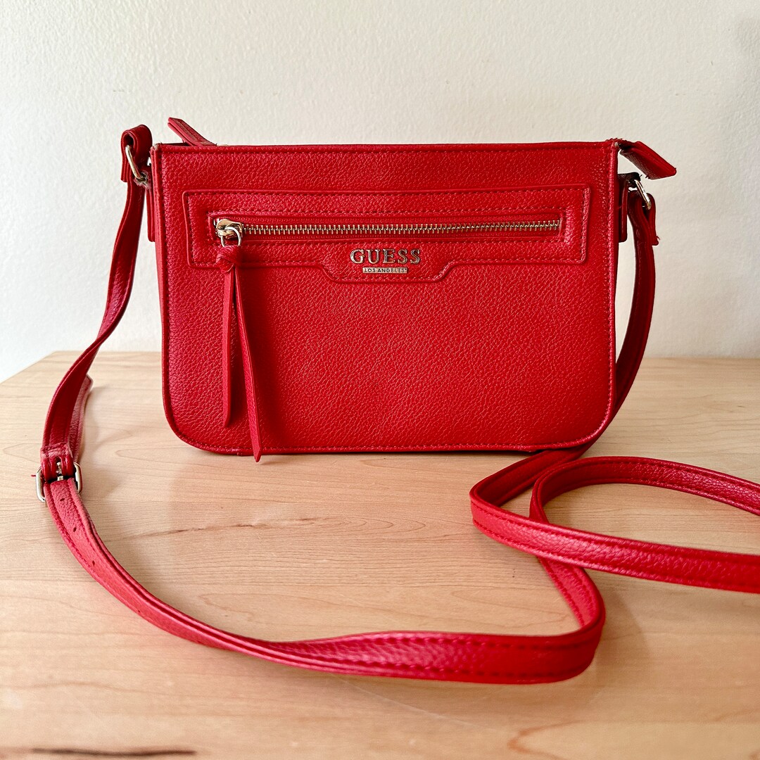 Red bag guess sale
