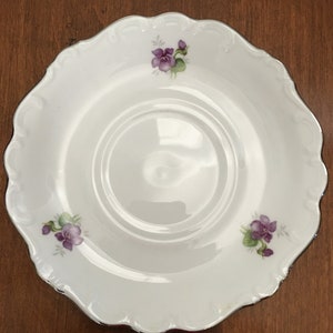 Schumann Bavaria "Violette" platinum trim saucer Arzburg, Germany violet pattern