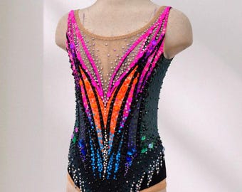 Dräkt för rytmisk gymnastik, konståkningsdräkt, akrobatikdräkt, specialanpassad sportdräkt