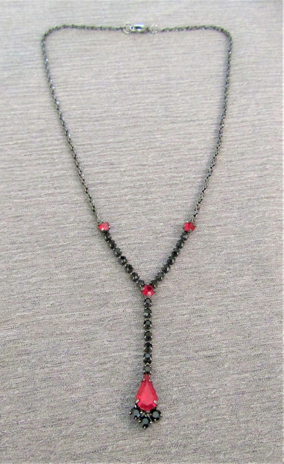 Vintage Black & Red Rhinestone Necklace