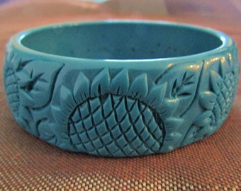 Vintage Blue Lucite Carved Sunflower Bangle Bracelet