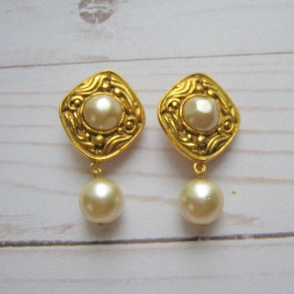 Large Chanel Earrings Chanel Clip on 