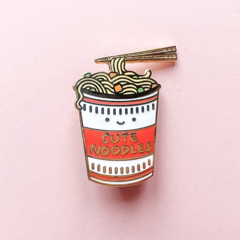 Cute noodles enamel pin with gold plating, cup noodles, ramen lover original design