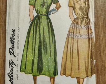 Patrón de costura vintage de la década de 1940 - Simplicidad 2504 - Vestido camisero Vestido con cuello de doble botonadura Tamaño 16 Busto 34" Incompleto