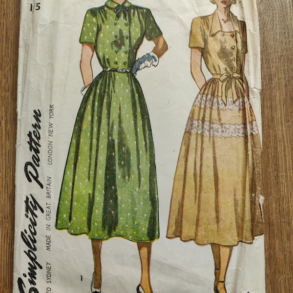 1940s Vintage Sewing Pattern - Simplicity 2504 - Shirt Dress Double Breasted Collared Dress Size 16 Bust 34" Incomplete