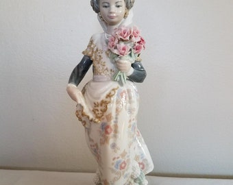 Beautiful Lladro Girl with Flowers
