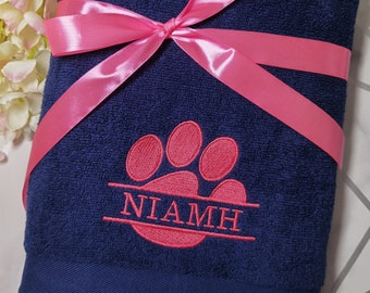 Toalla personalizada para perro, con pata partida, bordada, regalo para perro, toalla personalizada para mascota, toalla para perro, toalla de aseo, regalo para cachorro nuevo