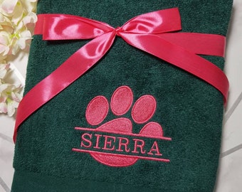Toalla personalizada para perro con pata partida, bordada, regalo para perro, personalizada, para aseo, regalo para cachorro.