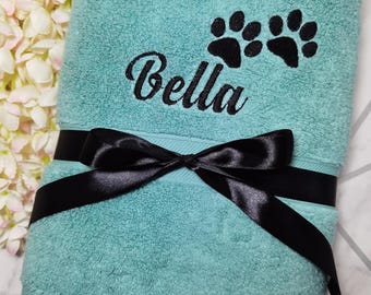 Toalla personalizada de algodón supersuave para perros, toallas verdes, diseño de huella bordada, toalla para mascotas, regalo para perros, toalla personalizada para mascotas, regalo para cachorros
