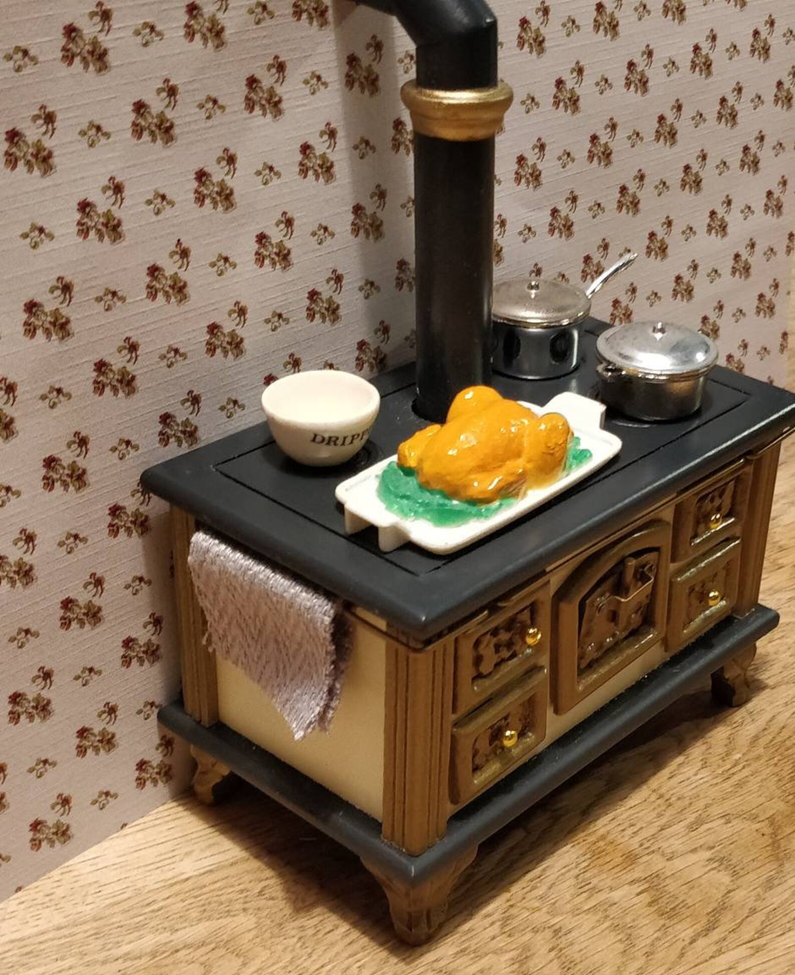 Dolls house miniature kitchen range cooker vintage 12th scale Etsy