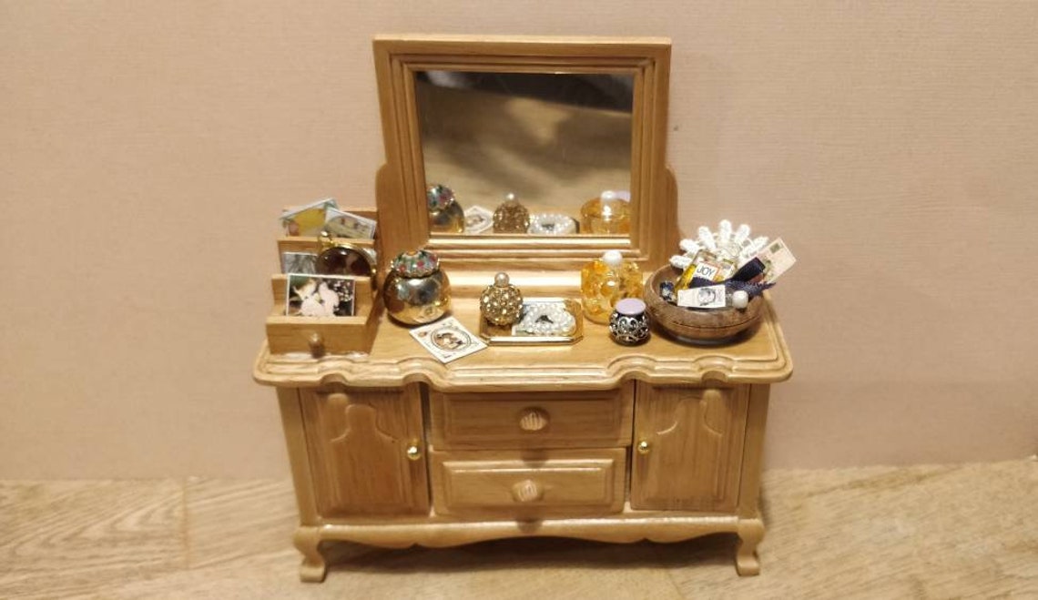 dolls house display table