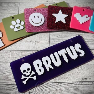 Creepy Font Custom Crate Tags, Choice of Color Personalized with Name, Personalized Crate Tag, Dog Kennel Tag, Crate Tag, Dog Show Tag