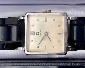 Omega Honeycomb dial
