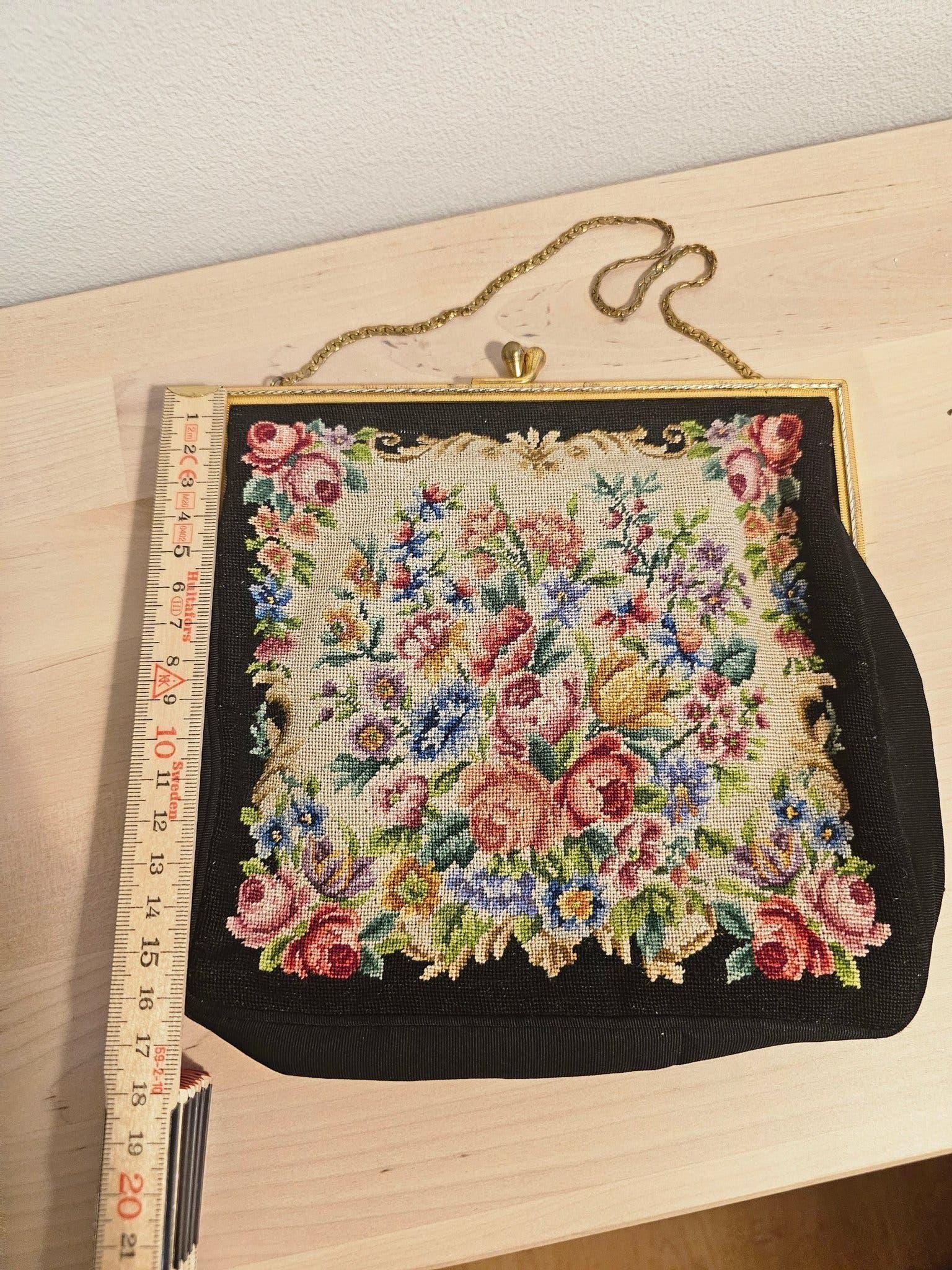 Vienna Petit Point - Etsy
