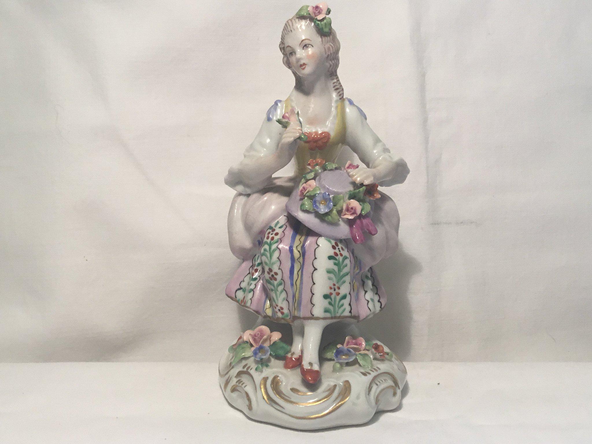 Sitzendorf Dresden figure