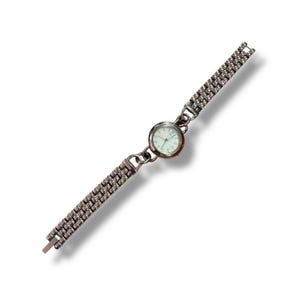 Vintage Y2K Silver Tone Wrist Watch