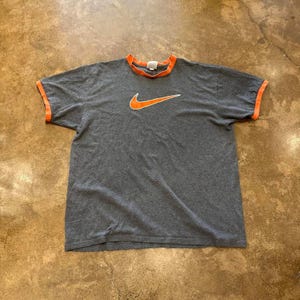 Vintage 90s Grey + Orange Nike tee image 2