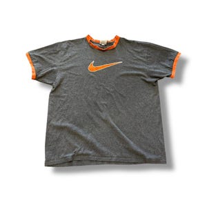 Vintage 90s Grey + Orange Nike tee image 1