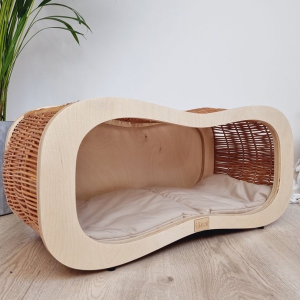 Wiklibox Wicker Katzenbett Infinity in einer NATÜRLICHEN Farbe mit einer BEIGE Matratze. Wicker Katzenhaus, Weidenhaus. Katzen Baum. Katzenkratzer Haustierbett