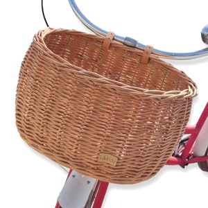 Wiklibox wicker bike basket DUMPY in NATURAL color mounted on belts. Polish product. Unpainted!