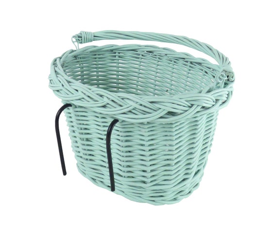 white wicker bicycle basket