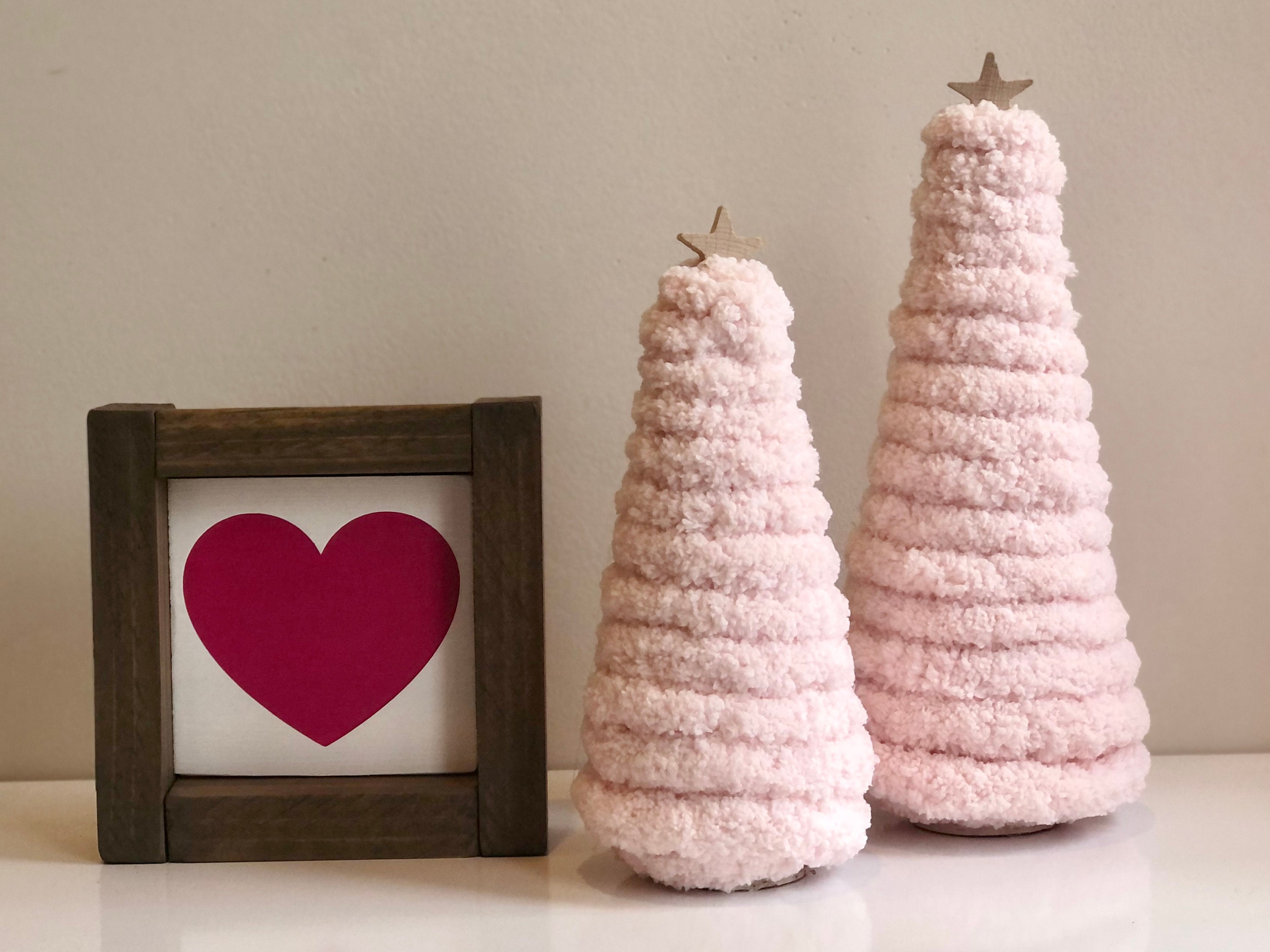 Valentines Day Decor, Valentine's Day Ornaments Tree Decorations, Hot Pink  White Hanging Tree Ornaments 