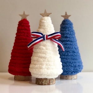Patriotic Yarn Tree - farmhouse home decor; rustic mantle decor; coffee table decor; centerpiece decor; holiday decor