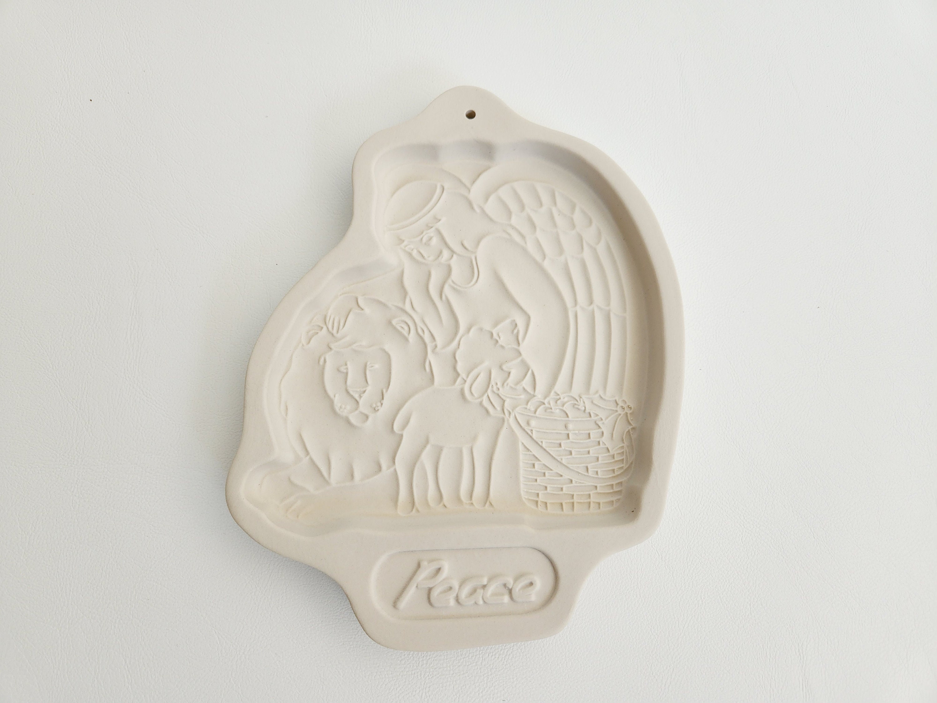 Shortbread in A Ceramic Mold — The EGGDAY
