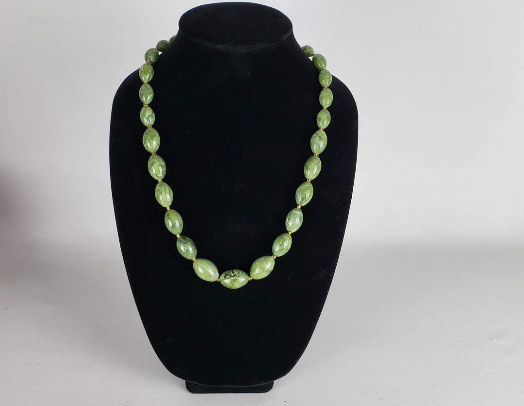 Green Bead Necklace Large Bead Necklace Decorative Clasp - Etsy