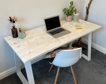 Whitewash Rustic Desk with WHITE Trapezium Frame Legs - Industrial Desk - Scaffold Boards - Reclaimed Wood - Home Office - Office Desk