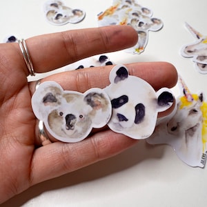 Adesivo acquerello decorativo di animali: panda, koala e unicorno, ideale per decorare superfici mobili e di altro tipo. Resistente alle intemperie.
