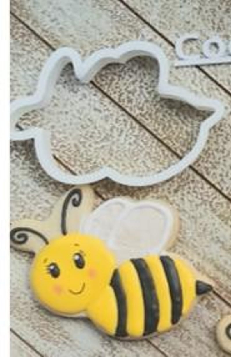 Bumblebee and Hive Cookie Cutters Bumblebee (side)