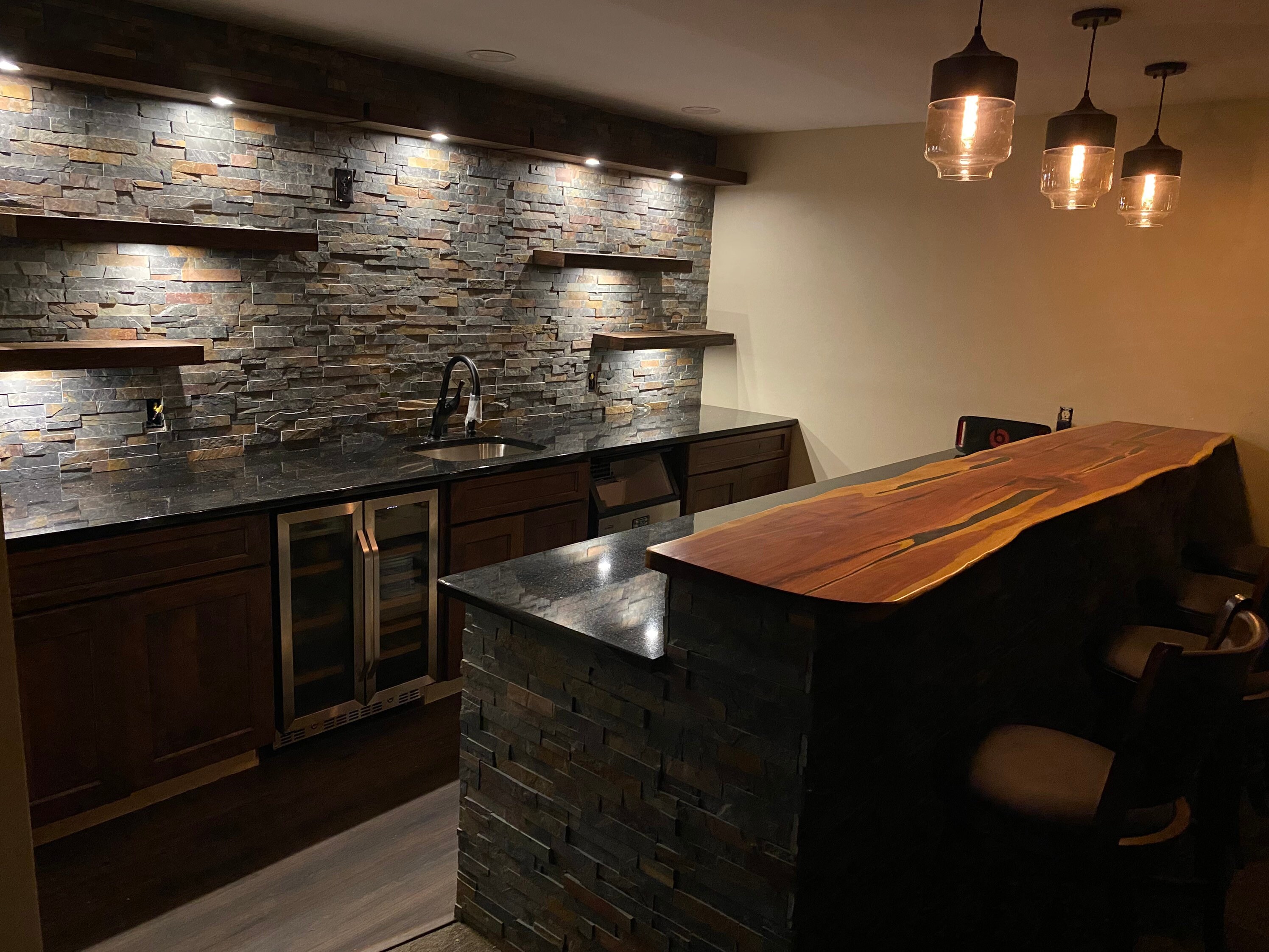 9ft Cedar Slabs FINISHED Ready to Install Red Cedar Bar Top Etsy Canada