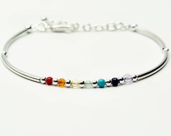 Delicada pulsera de chakras en plata de ley, piedra preciosa natural, pulsera con infusión de Reiki, joyería curativa.