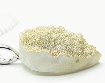 Collar de cuarzo druzy