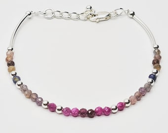 Delicada pulsera de zafiro rosa multicolor en plata de ley