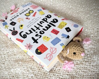 Guinea pig bookmark, small rodent pet lover, book lover, keen reader, nerd gift, personalised page marker