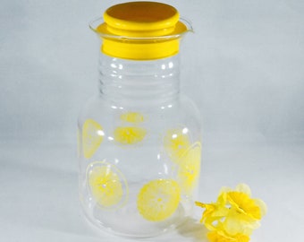 Vintage Pyrex Glass Juice Carafe-Juice Container-Kitchen Storage-Refrigerator Storage-Yellow-Lemons-Retro