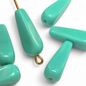 Türkis grüne böhmische Glastropfen-Perlen: facettierte Ohrringe, 18 mm (10 Stück)