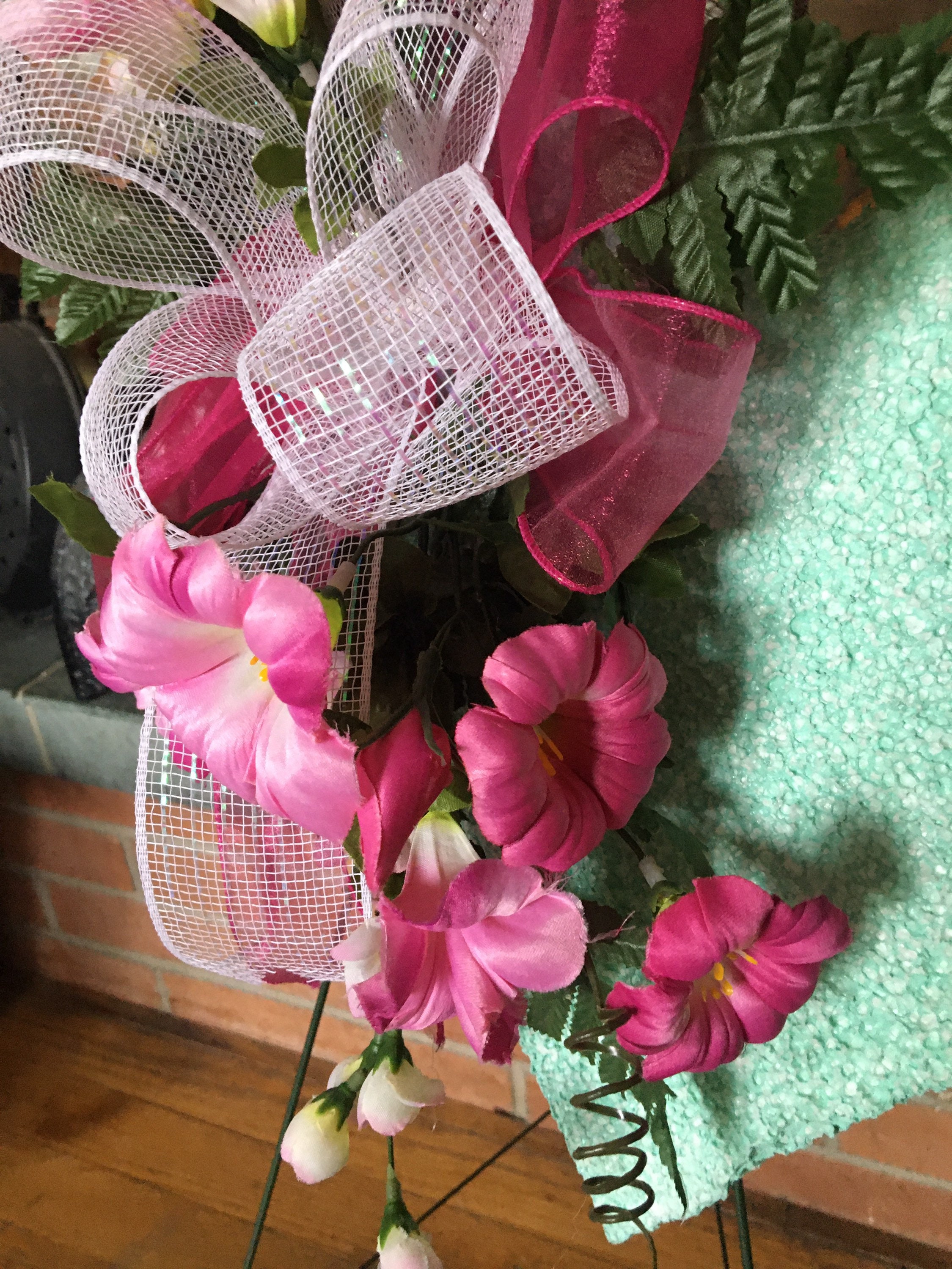Green/pink Styrofoam Floral Memorial Heart & Stand / Funeral Etsy
