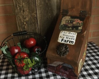 New Primitive Rustic Red CHRISTMAS ON THE FARM Mail Box Wall Pocket Basket Bin 