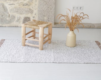 Medium handwoven gray rug, bathroom rug, kitchen rug, bedroom rug, washable rug, bohemian decoration, gift for mom, neutral area rug