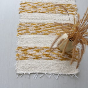 Petit tapis écru et jaune, tapis de salle de bain, tapis de douche, tapis de chevet, tapis de cuisine, gelber teppich, cadeau maman, déco bohème image 4