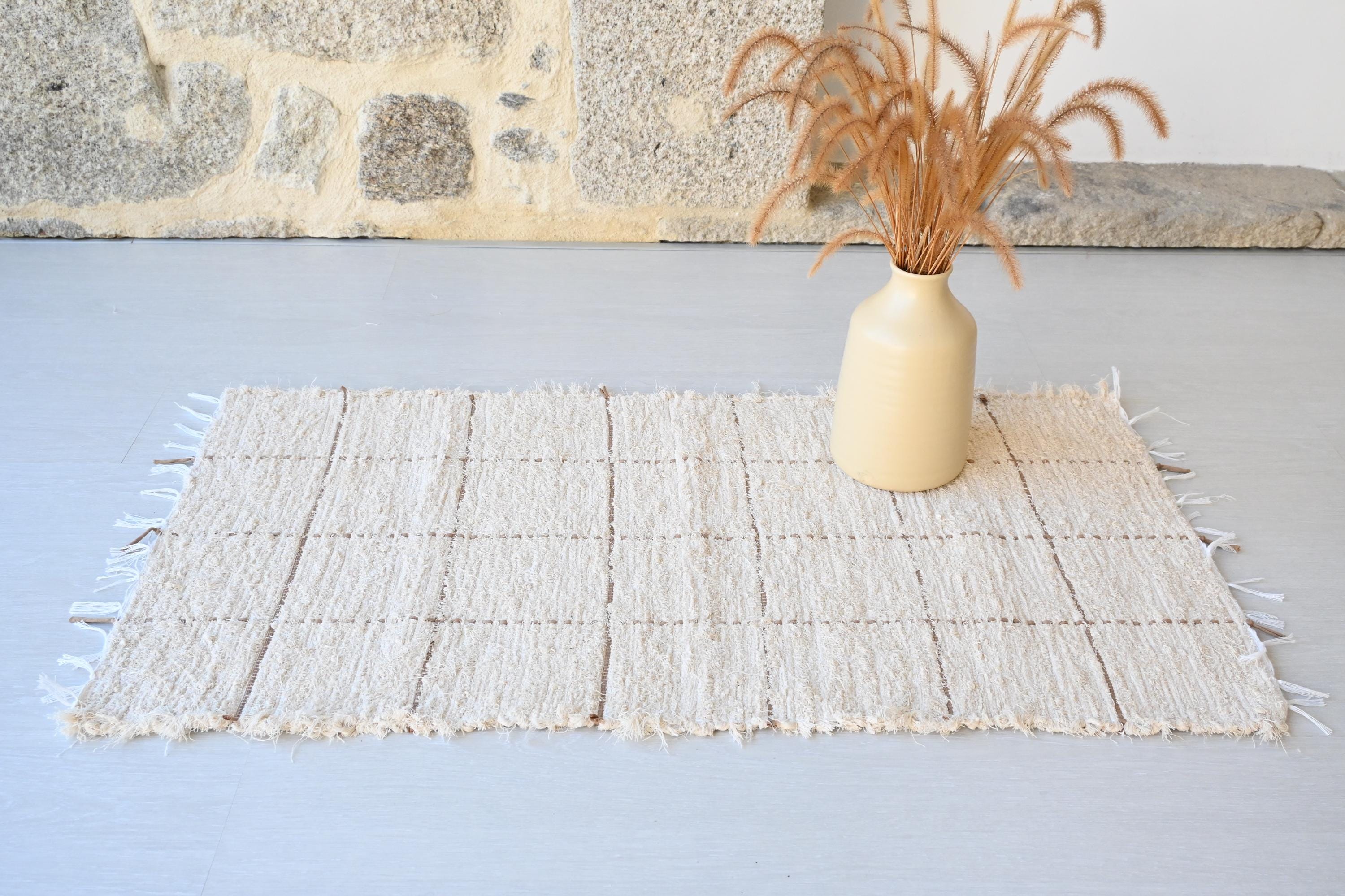 Small cream and brown check rug, checkered rug, check rug, shower rug, bathroom mat, bedroom rug, bedside rug, contemporary rug, modern rug