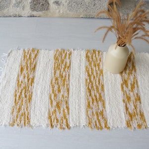 Petit tapis écru et jaune, tapis de salle de bain, tapis de douche, tapis de chevet, tapis de cuisine, gelber teppich, cadeau maman, déco bohème image 8