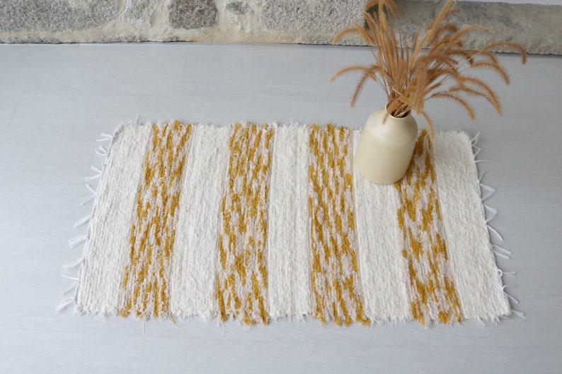 Petit tapis écru et jaune, tapis de salle de bain, tapis de douche, tapis de chevet, tapis de cuisine, gelber teppich, cadeau maman, déco bohème image 8