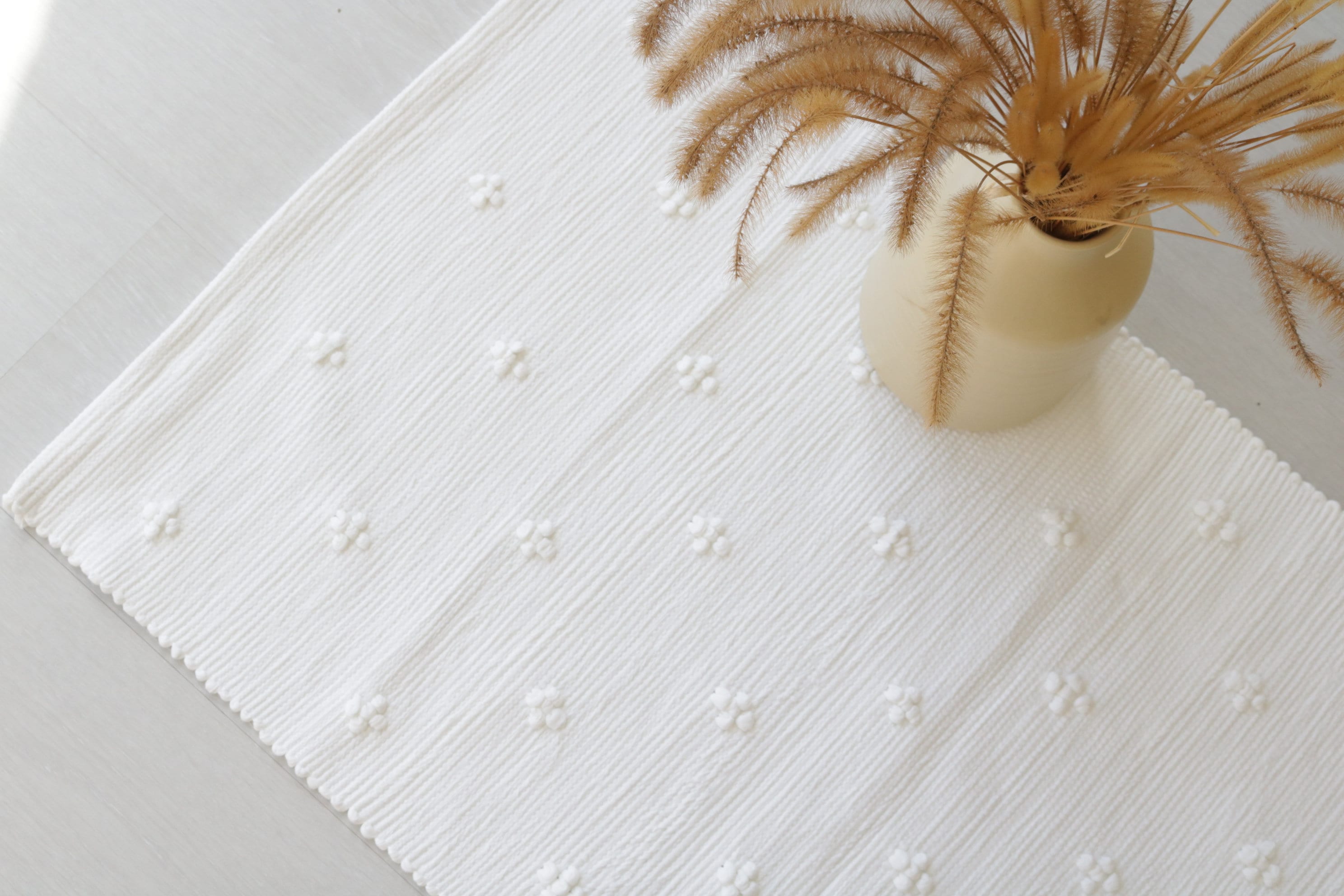 Etsy - Teiaatelier White Small Handwoven Pearl Rug, Bath Mat, Bedside Kids Portuguese Geometric Alfombra Blanca, Tapis Blanc, Weißer Teppich