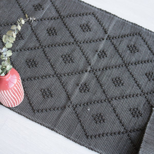Small handwoven rug, diamond pattern, dark green rug, cotton rug, bathroom rug, bath mat, rug with knots, kitchen rug.