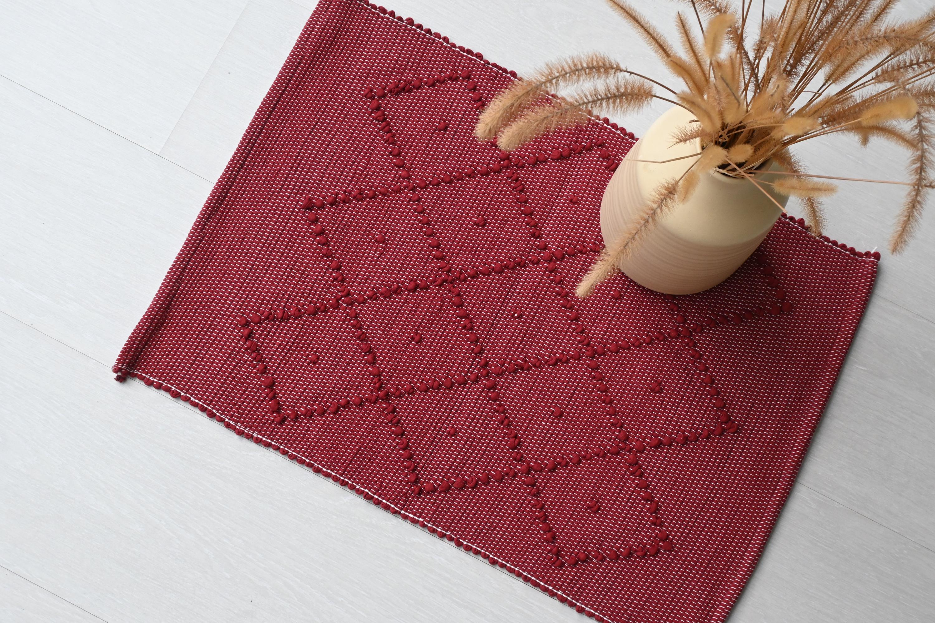 ミニバーガンディラグ、シャワーラグ、ダークレッドラグ、バスルーム